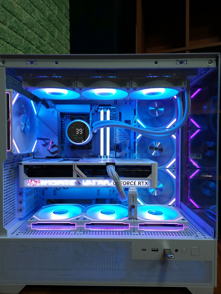 미사용 ) 9800X3D & RTX5080 컴퓨터 PC 이미지