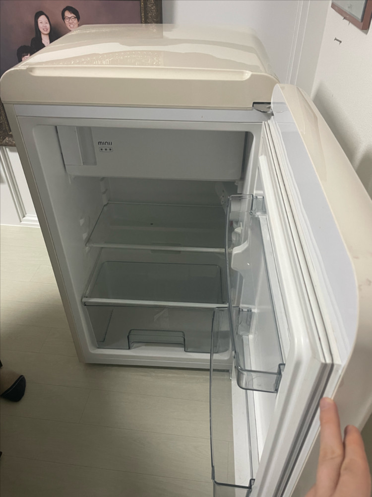 미닉스 소형 냉장고 베이지, BC-121CM 이미지