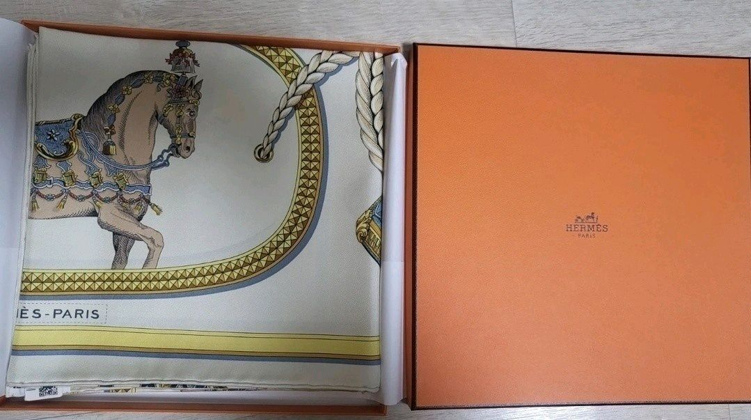 에르메스 까레 스카프 그랜드 아파랏 포에버 90 까레 이미지