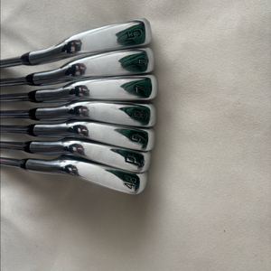 타이틀리스트 T200/T100 3세대 아이언세트 골프채 팝니다. 이미지