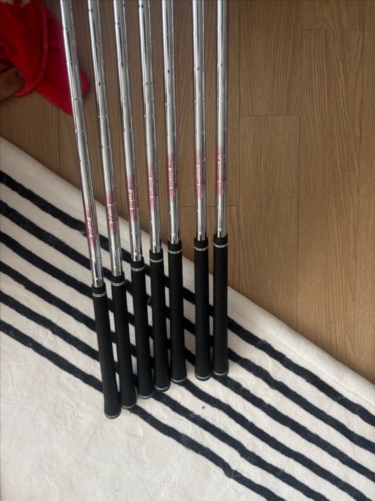 타이틀리스트 T200/T100 3세대 아이언세트 골프채 팝니다. 이미지