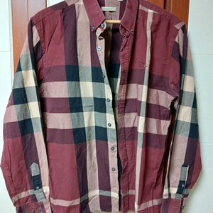 버버리 체크 셔츠 이미지