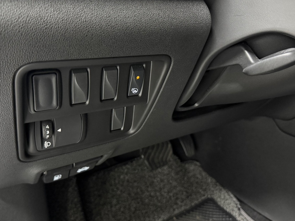 더 뉴 QM6 2.0 LPe RE 2WD 중고차 24년10월 25년형 12332km 완전무사고 이미지