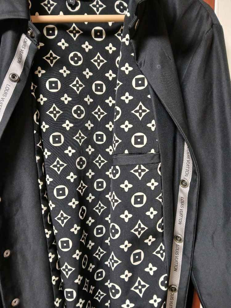 루이비통 자켓 이미지