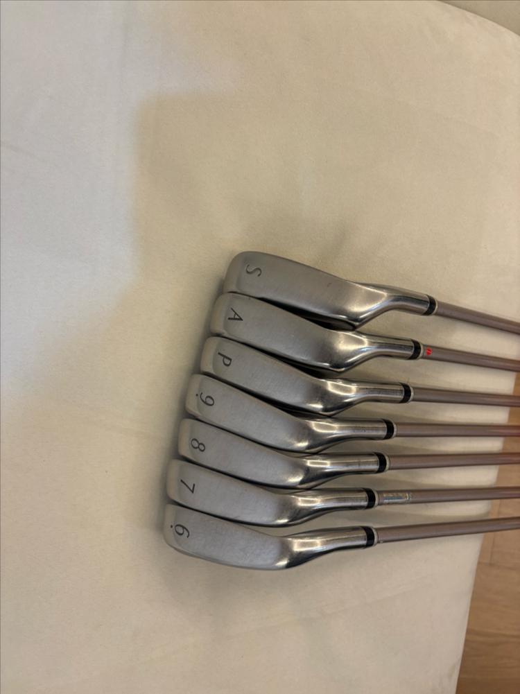 젝시오 1300k 여성용 골프채 풀세트 팝니다. 이미지