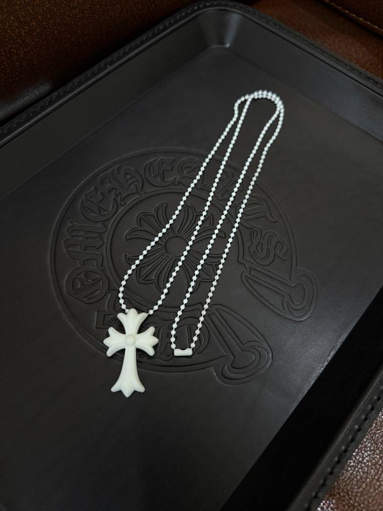 크롬하츠 실리크롬 CH 크로스 펜던트 목걸이 체인 이미지