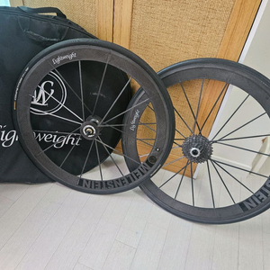 라이트웨이트 마일렌슈타인 림브 휠셋 이미지