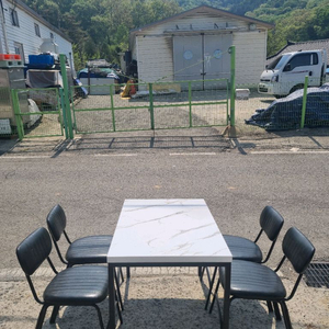 식당 4인용 식탁의자세트 이미지