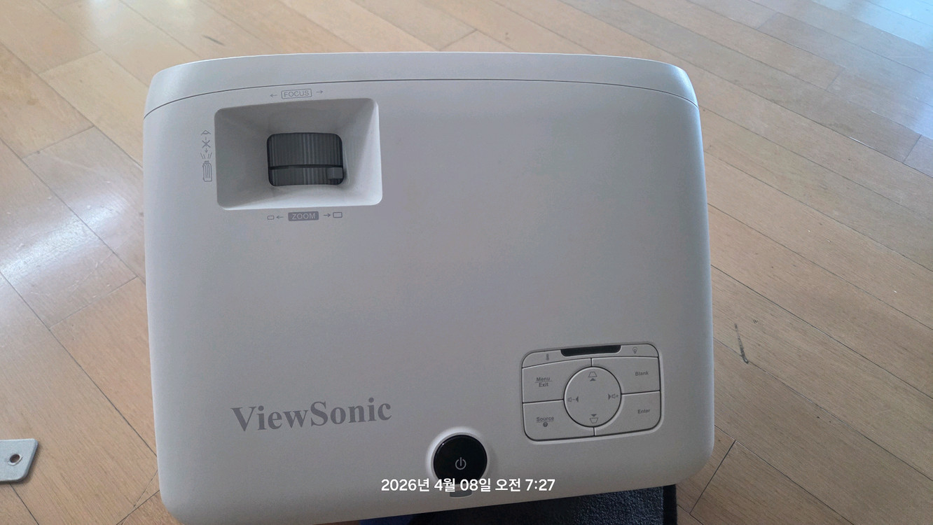 뷰소닉 빔프로젝터 TWU115 및 스크린팝니다 이미지