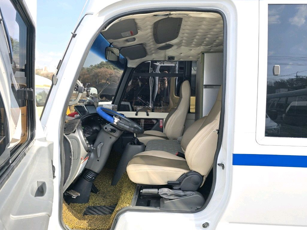 07.e카운티4인승캠핑카(숏바디,DPF장착,15만km)-할부가능 이미지