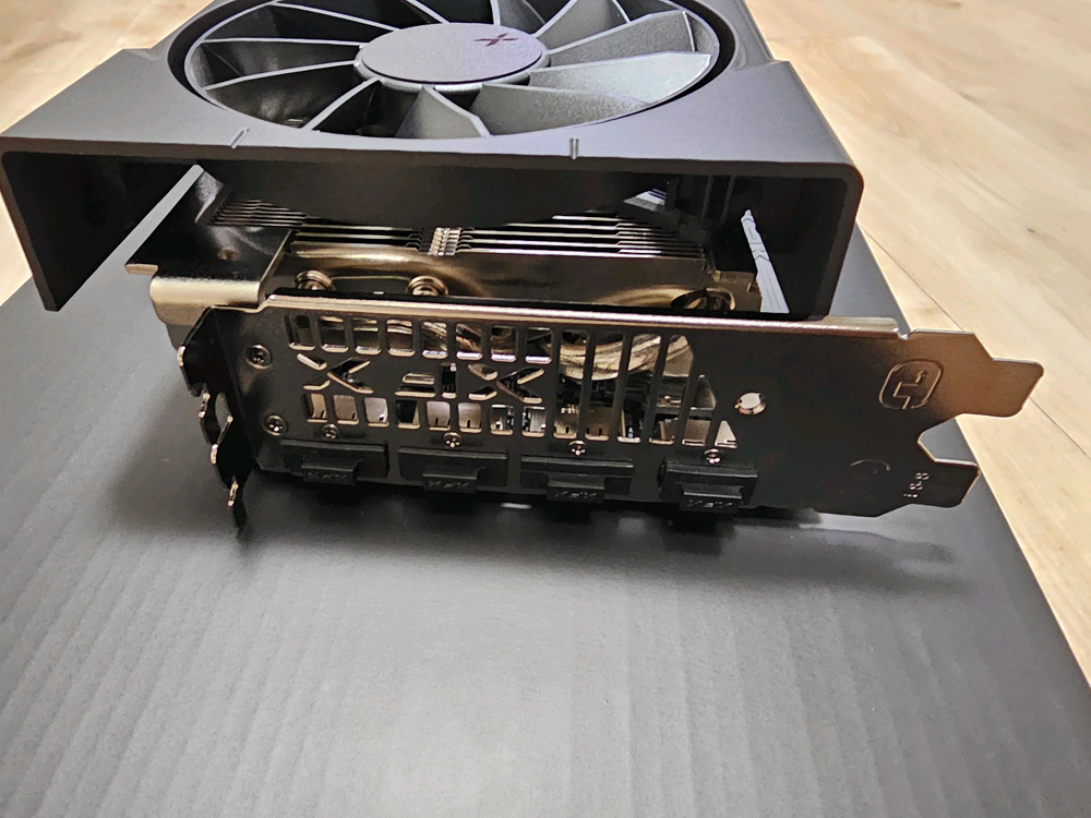 s급) 라데온 xfx rx9070xt 스위프트 이미지