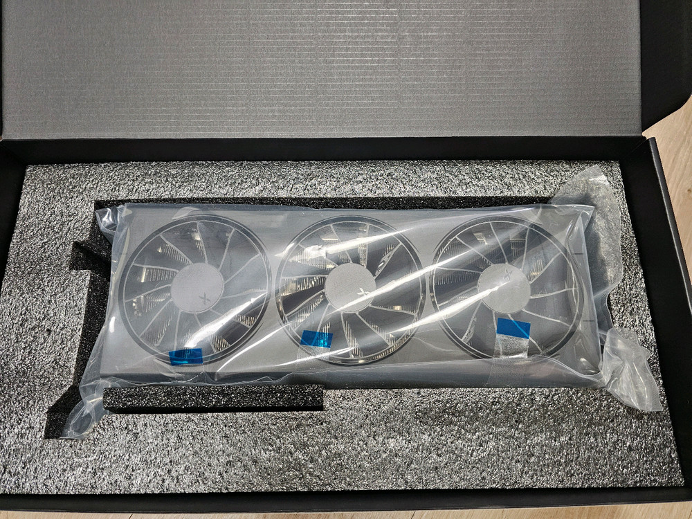 s급) 라데온 xfx rx9070xt 스위프트 이미지