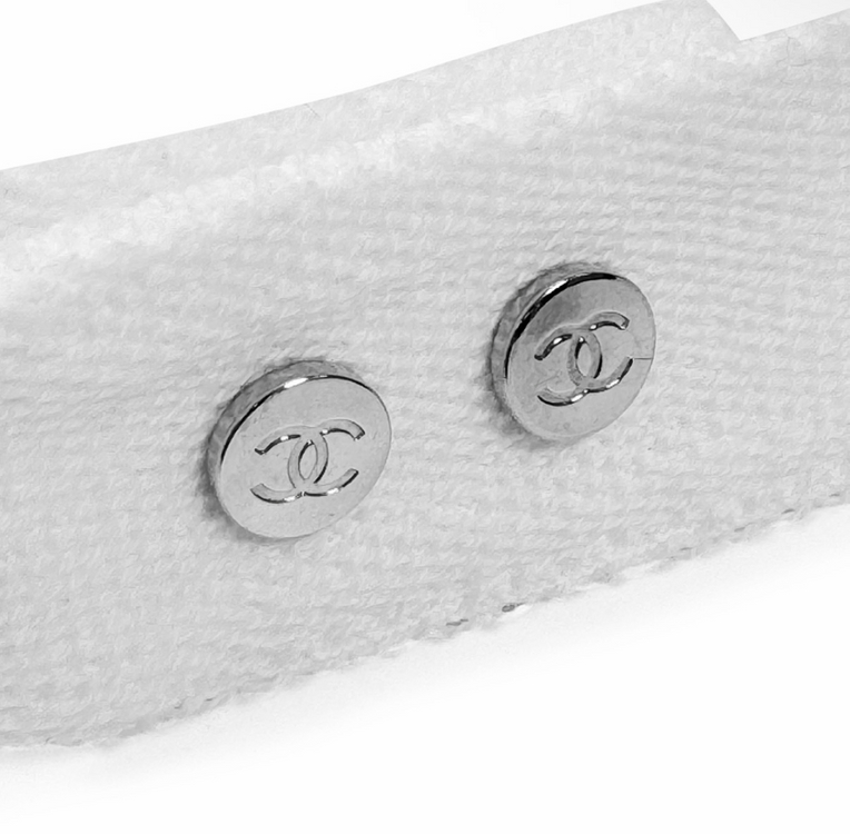 샤넬 여성 CC 로고 코코 비치 코튼 드릴 썬바이저 썬캡 모자 화이트 이미지