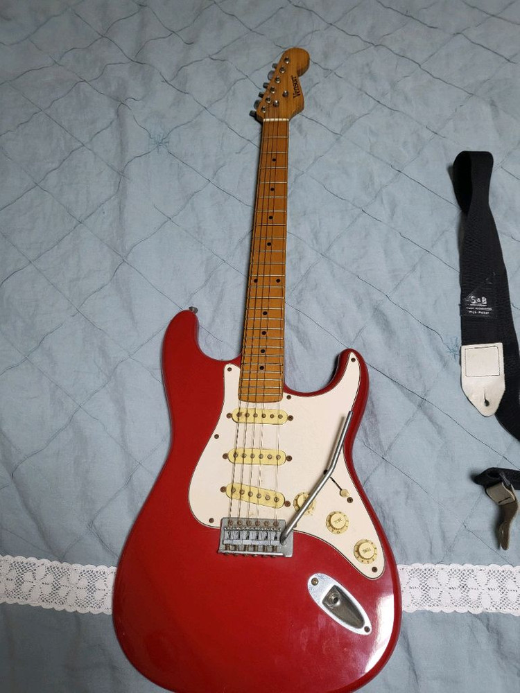일렉기타Venson 빨간색 Stratocaster 기타 이미지