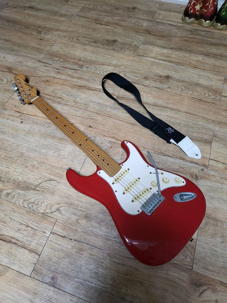 일렉기타Venson 빨간색 Stratocaster 기타 이미지