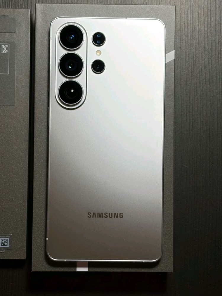 갤럭시 S26 울트라 512GB 실버쉐도우 자급제 - 삼케플 이미지