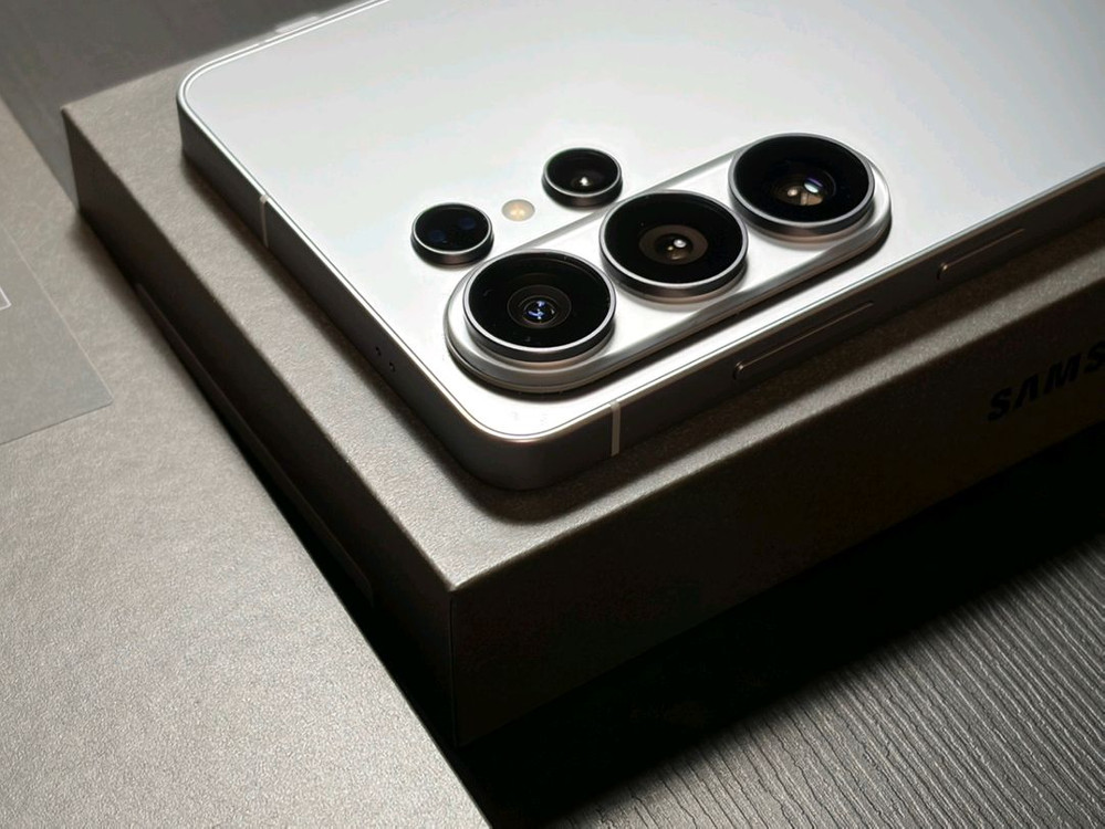 갤럭시 S26 울트라 512GB 실버쉐도우 자급제 - 삼케플 이미지