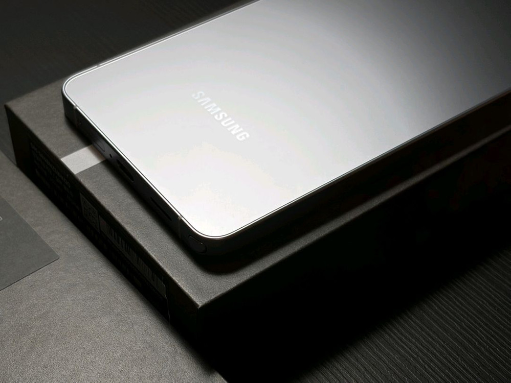 갤럭시 S26 울트라 512GB 실버쉐도우 자급제 - 삼케플 이미지