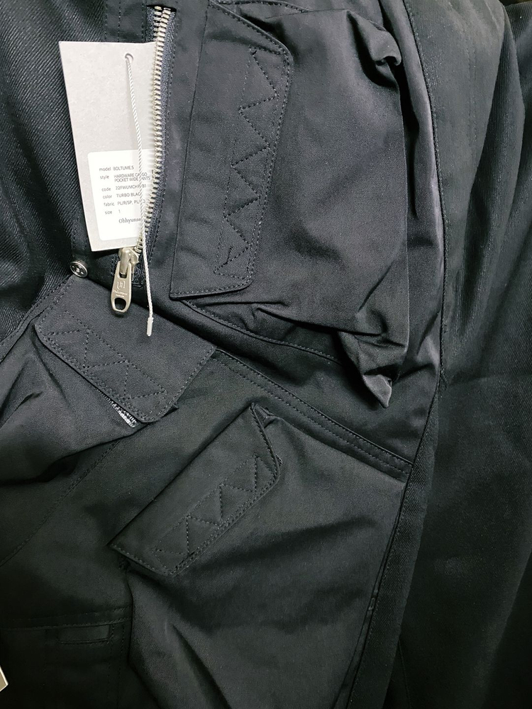 언더마이카 터보 블랙 볼튬.5 하드웨어 카고 포켓 팬츠 이미지