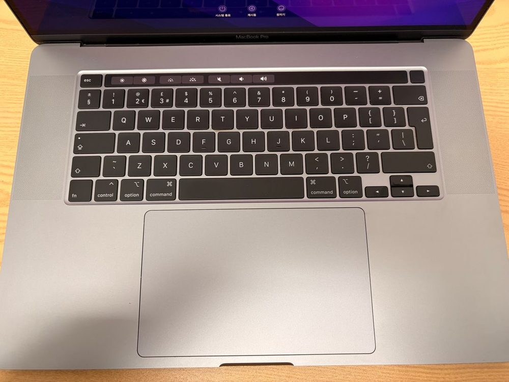 맥북프로 2019 16인치 I7-9 16GB 512GB 이미지