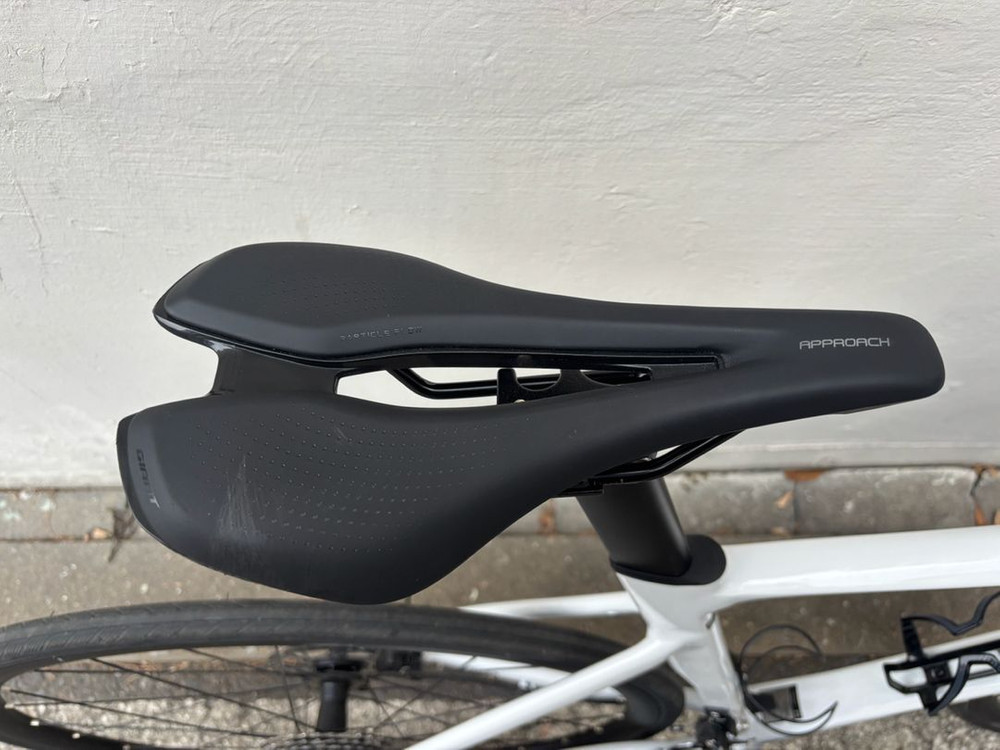 자이언트 컨텐드 에어로1 이미지