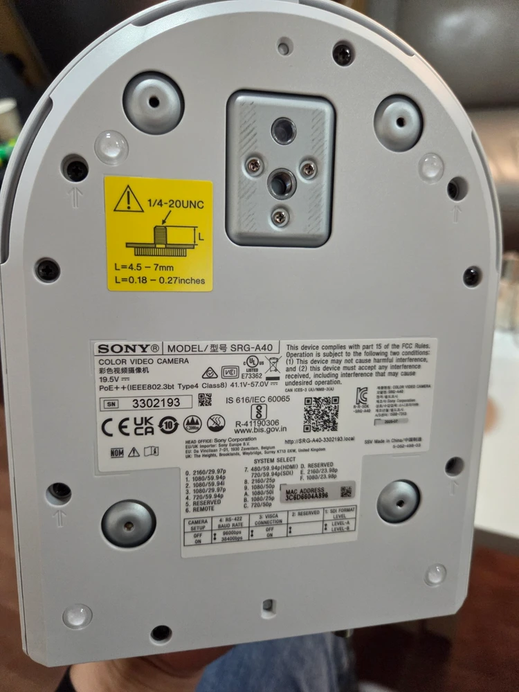 Sony SRG-A40 PTZ 카메라 이미지