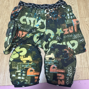 스키복 쿠션 패드(엉덩이 무릎) 이미지