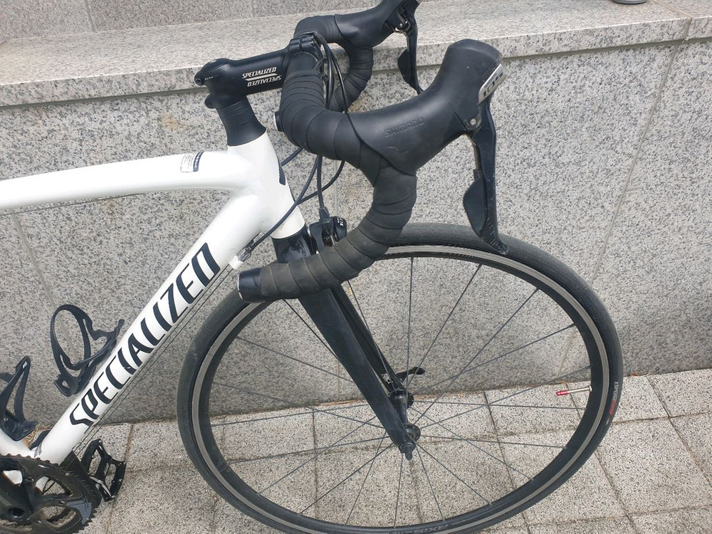 스페셜라이즈드 로드 자전거 구동계,브레이크 105 이미지