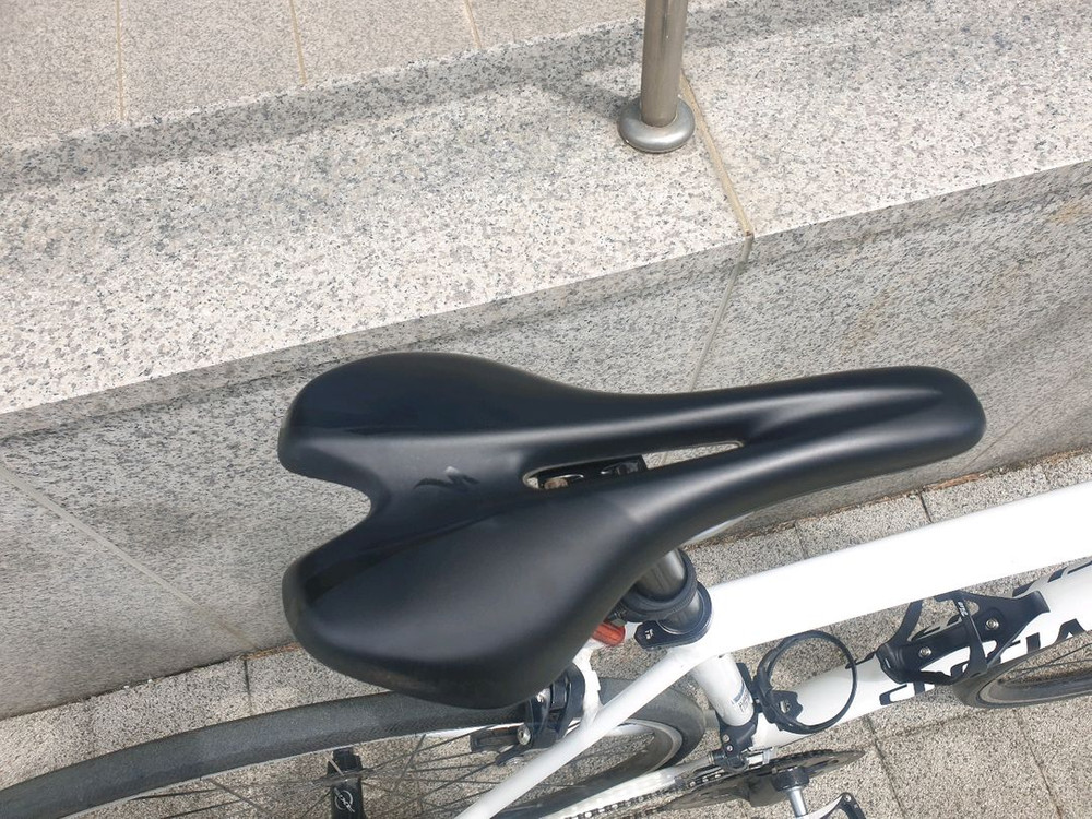 스페셜라이즈드 로드 자전거 구동계,브레이크 105 이미지