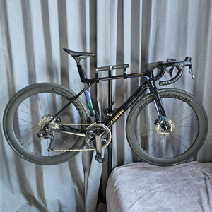 2025 트렉 마돈 sl7 8세대 풀카본 로드자전거 이미지