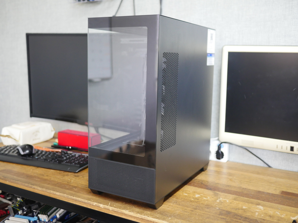 게이밍 PC 본체 라이젠5 7500F 32GB RTX5060 SSD1TB 게임용 컴퓨터 이미지