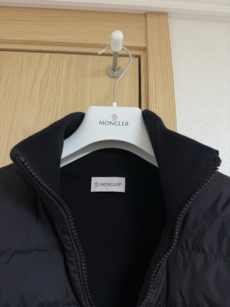 [XL] 24 / 25 몽클레어 트리콧 울 가디건 니트패딩 블랙 매장판 이미지