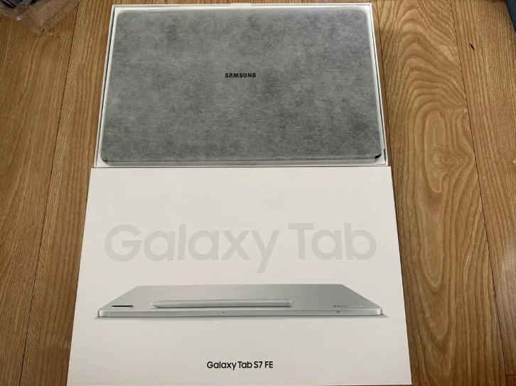 갤럭시탭S7 FE 와이파이64기가 박풀+정품 스탠딩 케이스 이미지