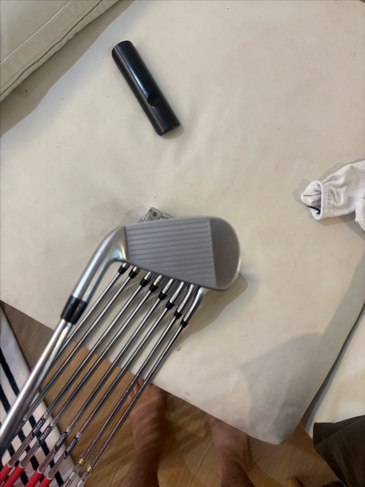 브릿지스톤 v300 6세대 아이언세트 골프채 팝니다. 이미지