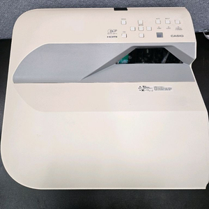 초단초점 빔프로젝터 카시오 XJ-UT310WN 이미지