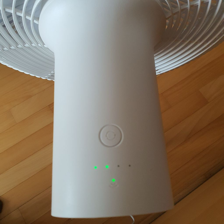 샤오미 깔끔한 디자인의 스마트미 스탠드 선풍기 2S 써큘 토네이도 서큘 써큘레이 화이트 색상 높이 조절도 가능해요구 이미지