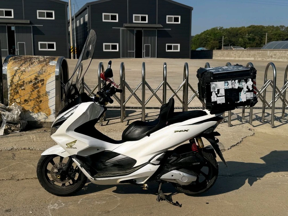 혼다PCX125/20년식/6만키로/120만원/배달세팅 이미지