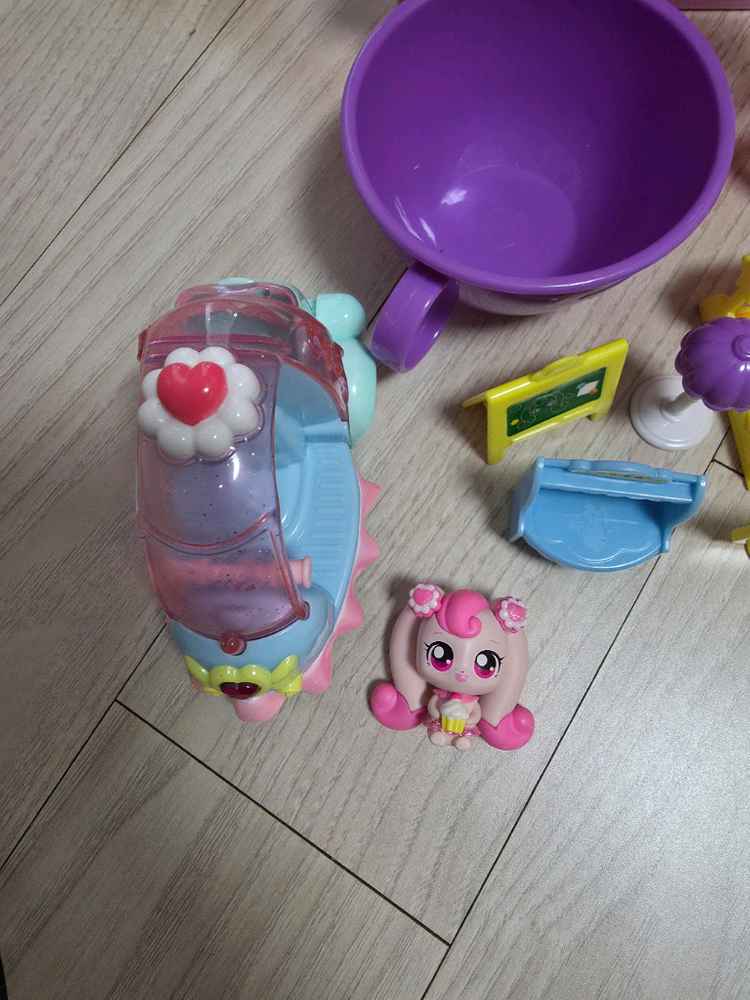 티니핑하우스+하츄핑피규어+아자핑피규어 일괄-가격내림 이미지