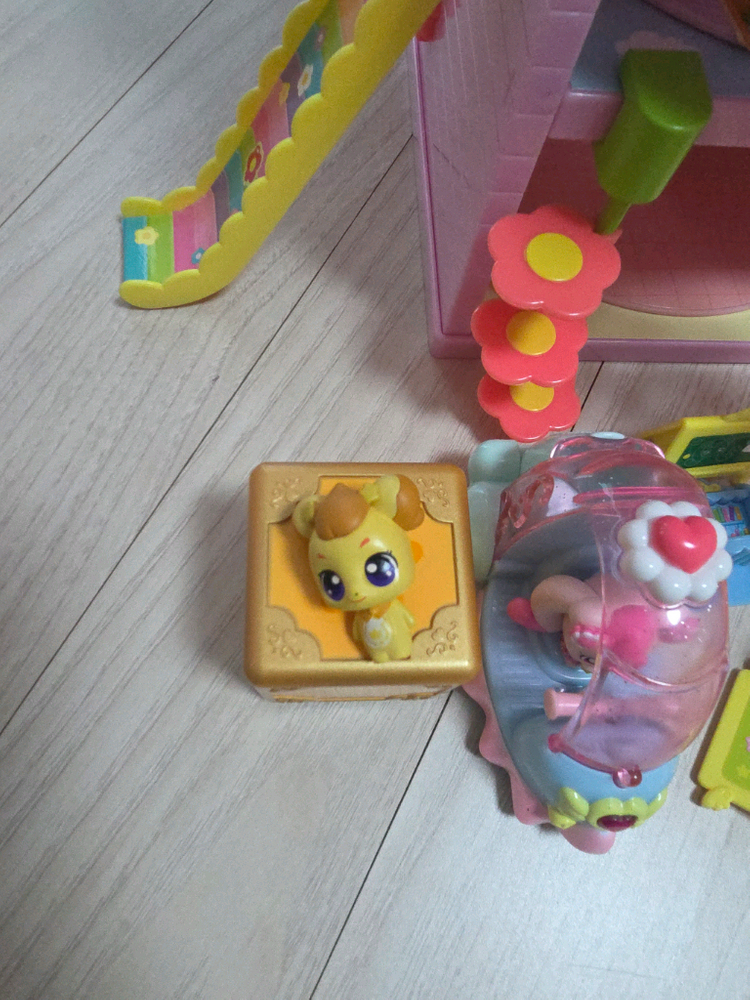 티니핑하우스+하츄핑피규어+아자핑피규어 일괄-가격내림 이미지