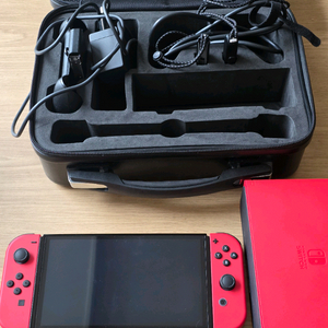 닌텐도 스위치 OLED 마리오레드 에디션 이미지