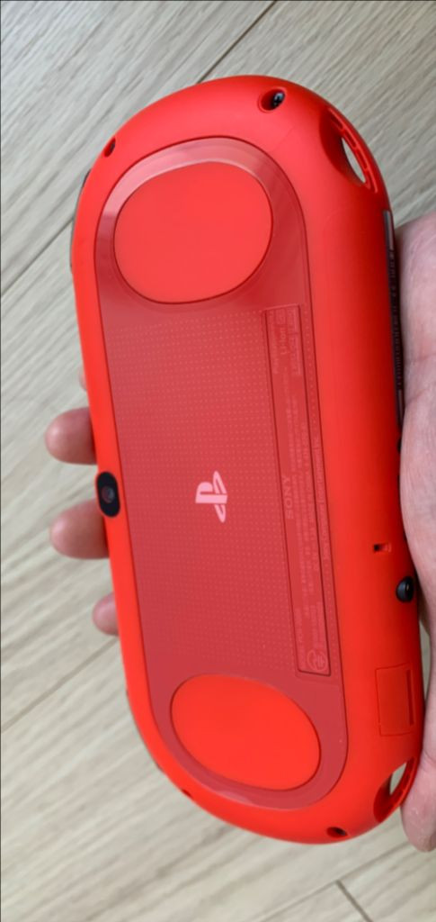 소니 PS비타 PS Vita 2세대 256GB 블랙/레드 컬러 팝니다. 이미지