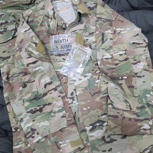 크라이프리시전 멀티캠 전투복 이미지