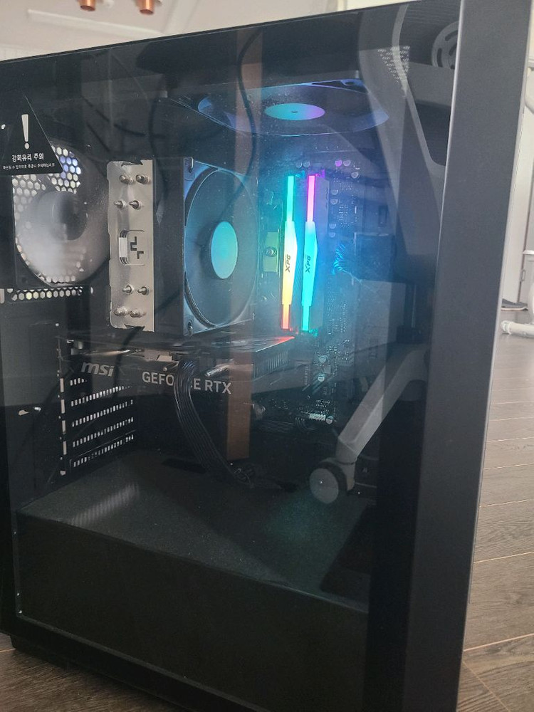 7500f rtx4060 메모리 32g 게이밍 컴퓨터 이미지