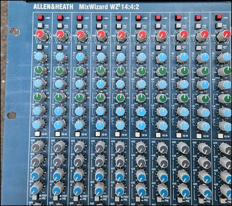 알렌헤스 (Allen & Heath) MixWizard WZ3 14:4:2 중고 아날로그 믹서 이미지