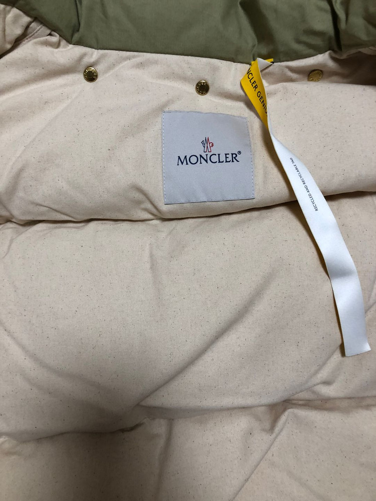 몽클레어 샌디 자켓 연두색 숏패딩 (새상품) 이미지