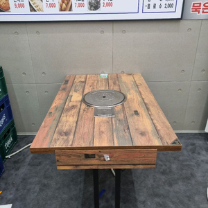 중고 .업소용식탁테이블 식당 음식점 도시가스 4인테이블 이미지