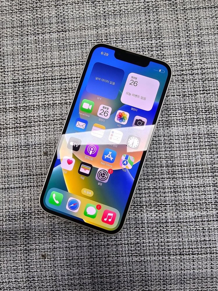 (신폰급) 아이폰 13미니 128G 스타라이트 액정무기스 무찍힘 초SSS급 선물용 38만팝니다@ 이미지