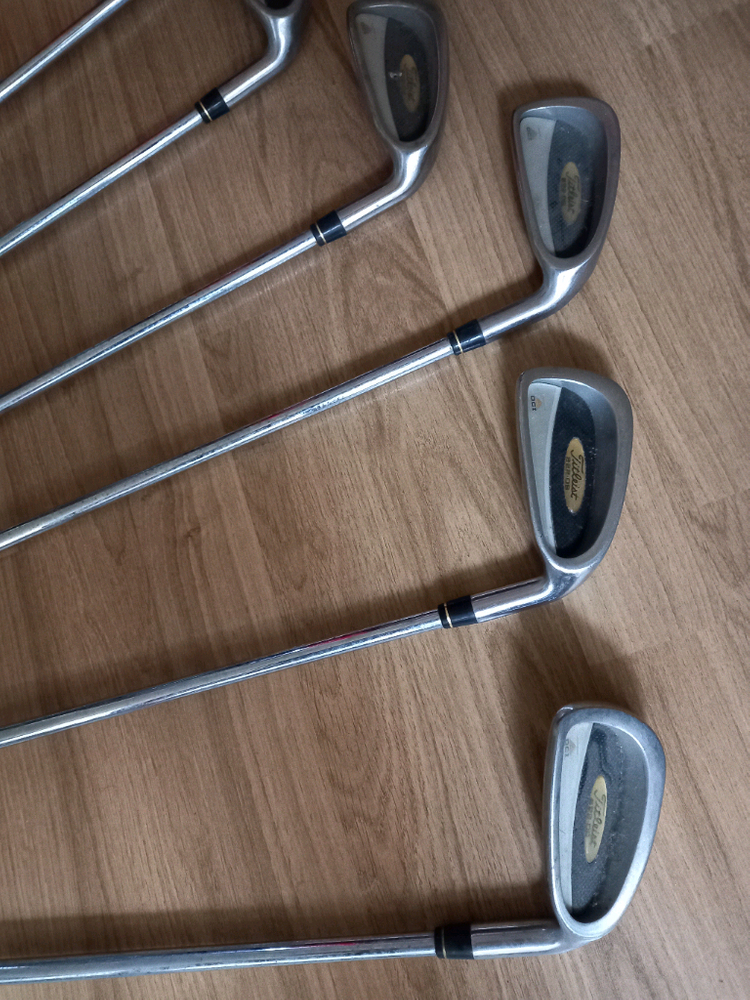 타이틀리스트 골프채 8개 이미지