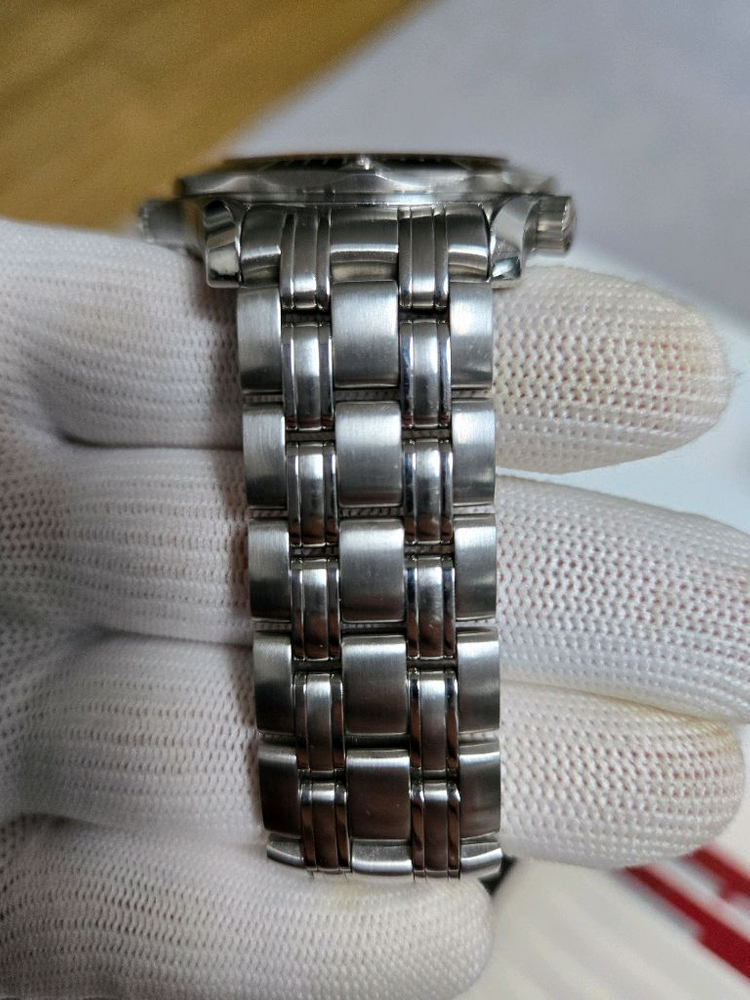 오메가 씨마스터 다이버300 검판 물결쿼츠 41mm 이미지