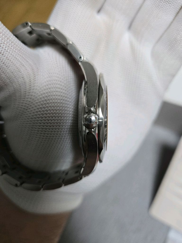 오메가 씨마스터 다이버300 검판 물결쿼츠 41mm 이미지